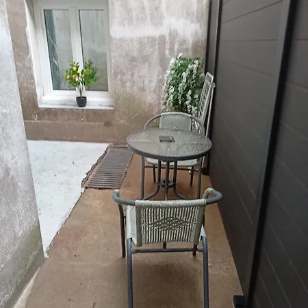 La Terrasse Zen: Cozy In *