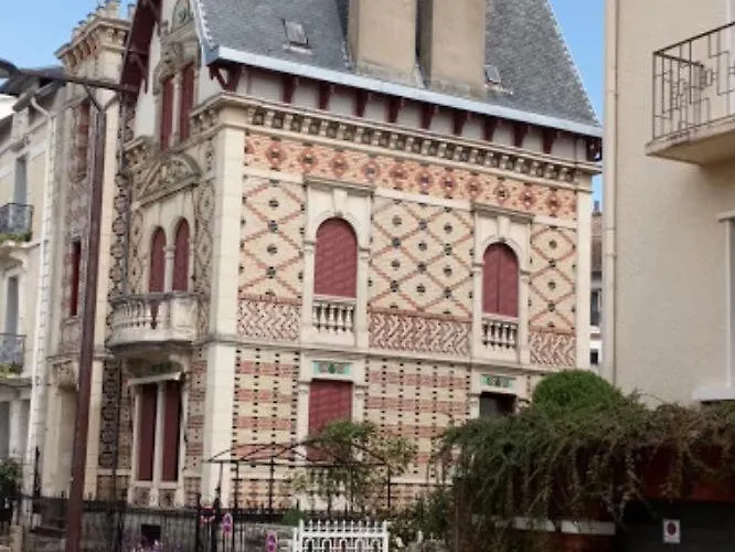 La Terrasse Zen Dacher - Superbe 30 M2 Equipe Avec Terrasse Coeur Proche Gare Thermes Cures * فيشي